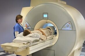 L'imagerie par résonance magnétique comme moyen de diagnostiquer l'ostéochondrose lombaire
