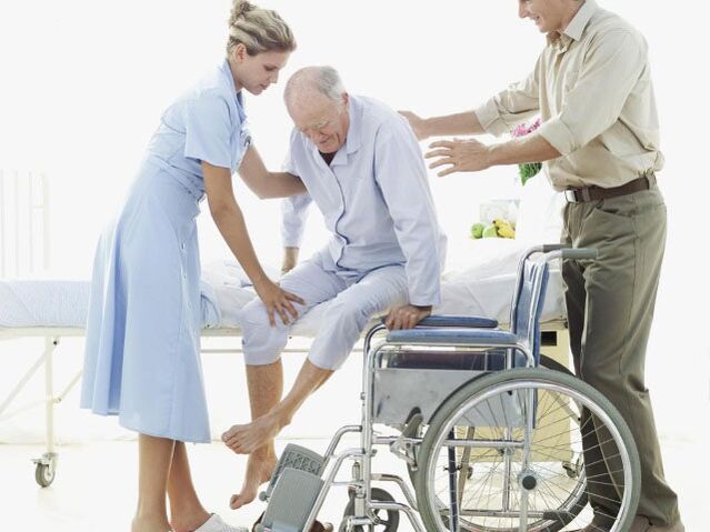 Le patient est incapable de se déplacer de façon autonome sans un appareil spécial. 