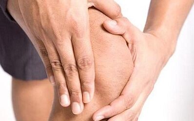 Comment l'arthrose de l'articulation du genou se manifeste